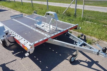 Przyczepa TEMARED MOTOQUAD 246x160 obniżana hydraulicznie