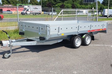 przyczepa 2 oś 325x171x30 cm DMC: 2700 kg wszystkie burty otwierane