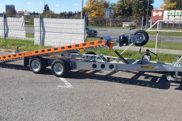 laweta kiprowana 2 osiowa 450x204 cm DMC: 2500 kg Z AKS AL KO